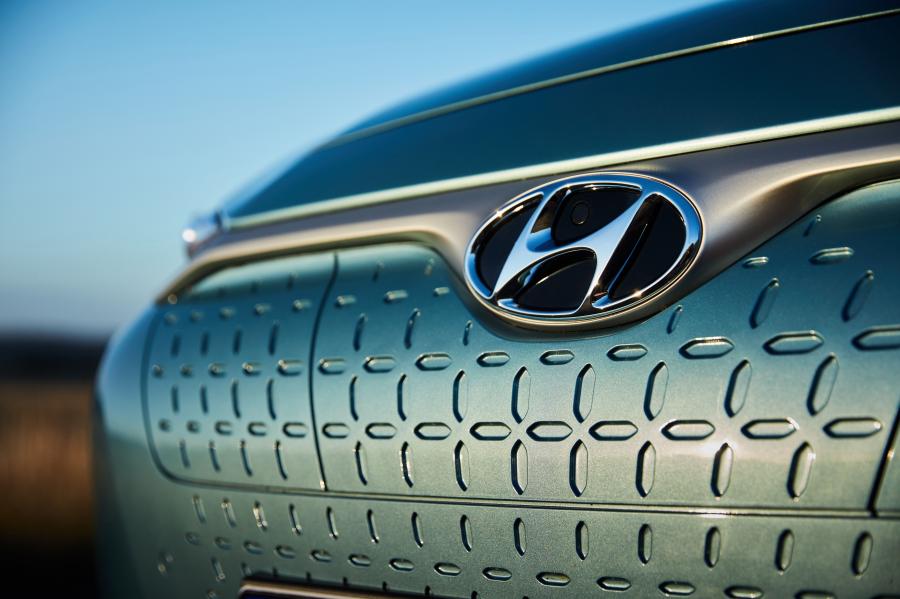 Логотип Hyundai Kona Electric (OS) 2019 года  (AU) (фото 20 из 40)